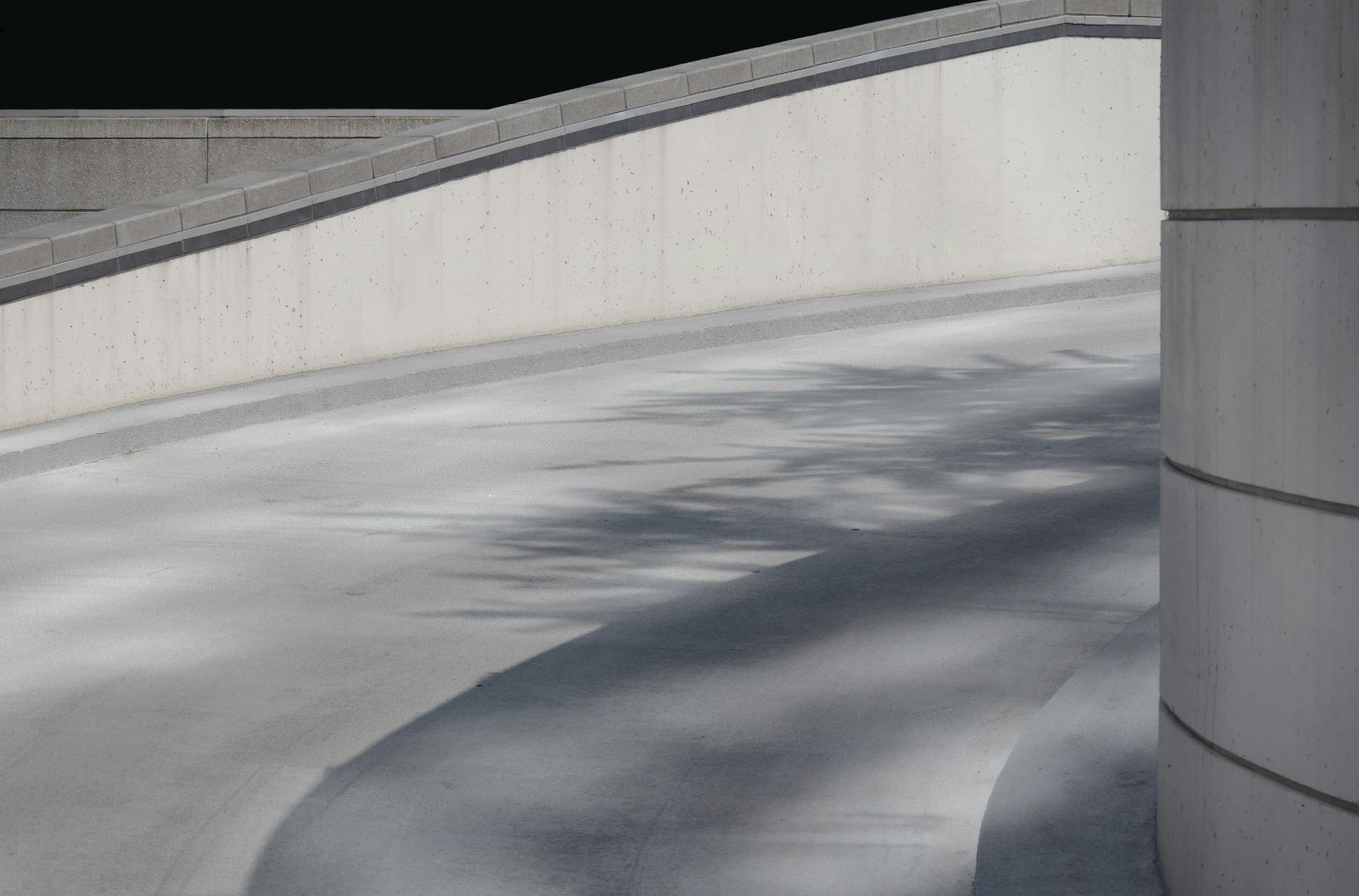 Concrete infrastructure, curved ramp